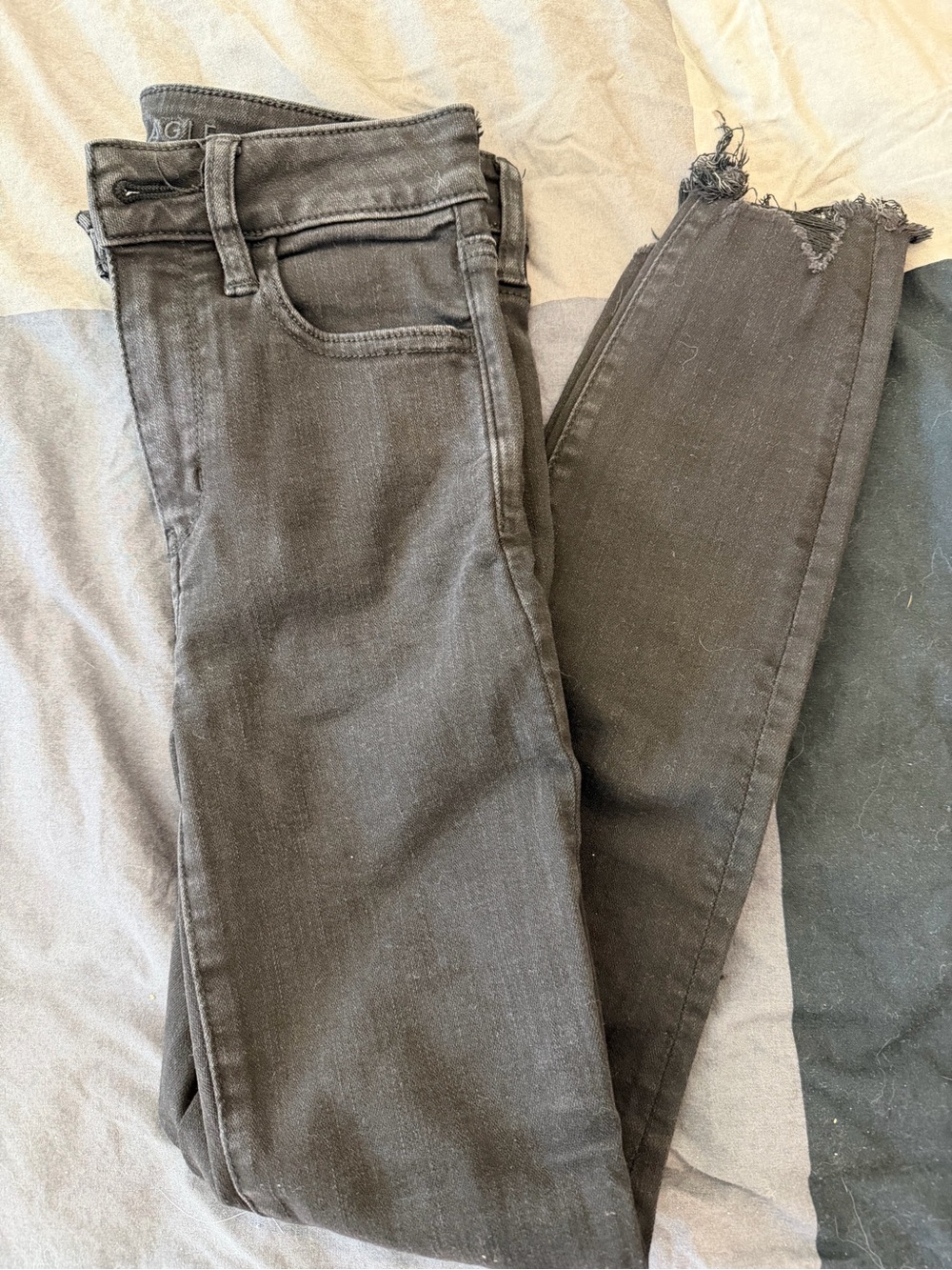 American Eagle ripped skinny jeans